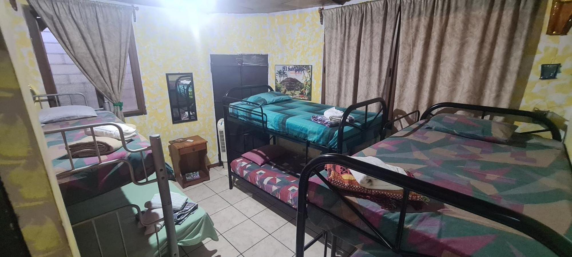 Hostal Dona Mercedes Juayúa المظهر الخارجي الصورة